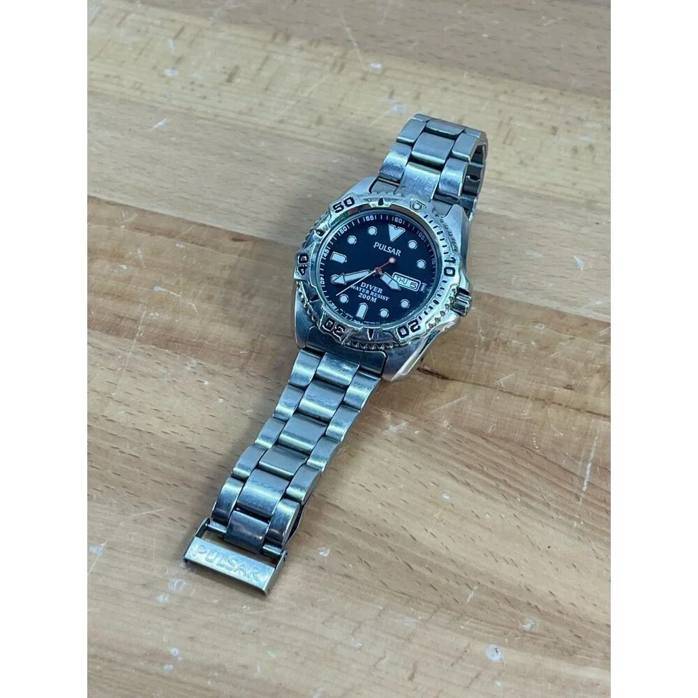 LUMINOX NAVY SEAL 3580-1GBq H-3LX- 200 Meters Water Resistant NEEDS BATTERY - Picture 6 of 12